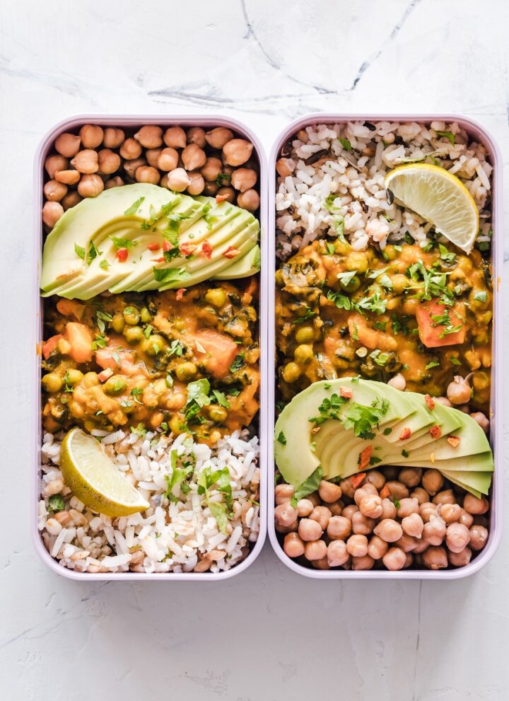 meals prepared in lunchbox for eating vegan when traveling