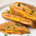 Vegan Cordon Bleu cut into slices.